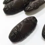 GUZIK ozdobny 35/15mm - CIEMNY BRĄZ (9A)