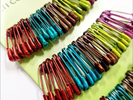 AGRAFKI KOLOROWE 100 szt (85502) PONY