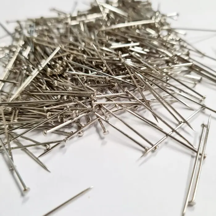 Bardzo ostre szpilki krawieckie 26mm