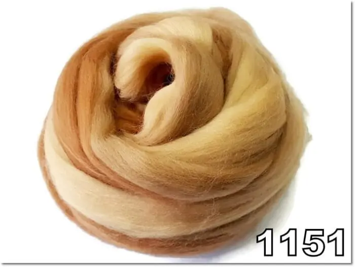 WEŁNA CZESANKOWA MULTICOLOR