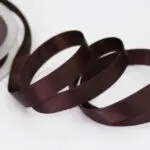 WSTĄŻKA SATYNOWA 12 mm DWUSTRONNA - CIEMNY BRĄZ