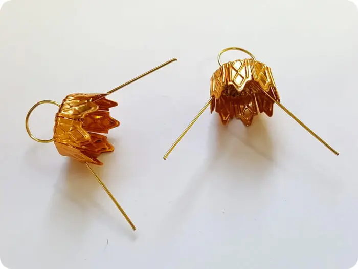 ZAWIESZKI DO BOMBEK KORONKI 12,5 mm - 10 sztuk