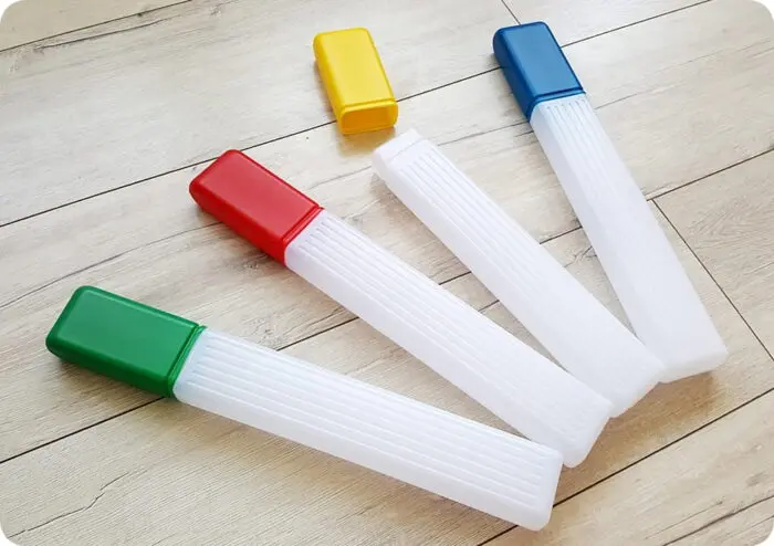 PUDEŁKO na DRUTY i SZYDEŁKA