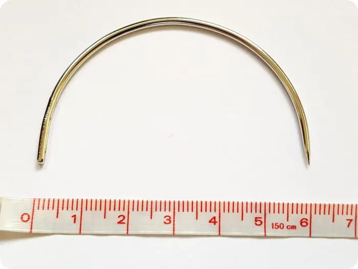 ZESTAW IGIEŁ TAPICERSKICH PÓŁOKRĄGŁYCH WYGIĘTYCH - 5 SZTUK