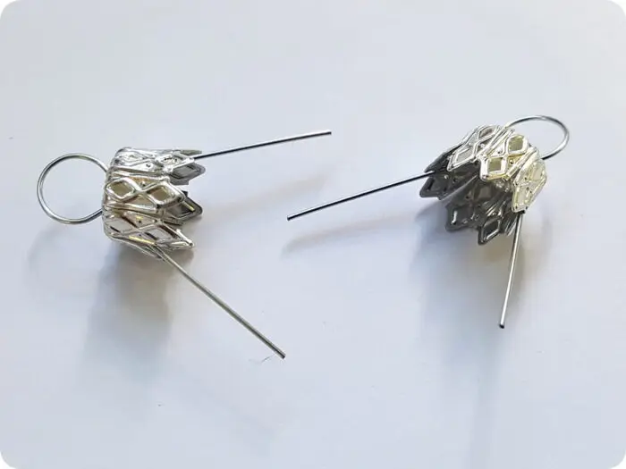 ZAWIESZKI DO BOMBEK KORONKI 10 mm - 10 sztuk