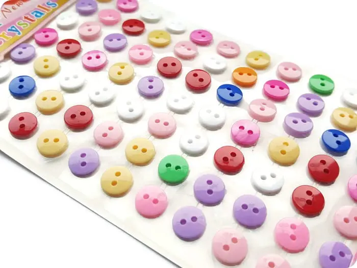 guziki-guziczki-samoprzylepne-10-mm-77-sztuk GUZIKI GUZICZKI SAMOPRZYLEPNE 10 mm - 77 SZTUK