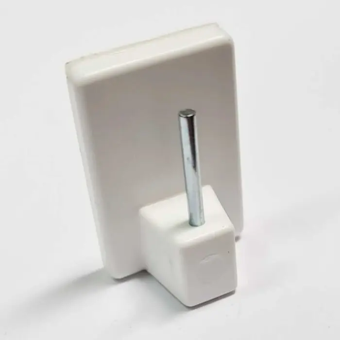 Haczyk samoprzylepny do zazdrostek