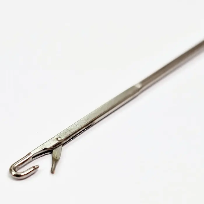 Igła do przewlekania/ przeciągania troczków, gumy dł. 265mm