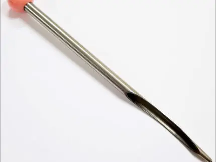 IGŁA do zaplatania SZNURKA 4,5mm (35431) PONY