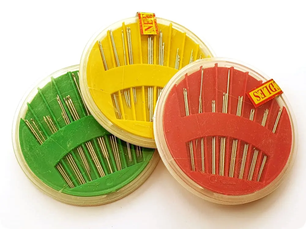 igly-do-szycia-recznego-w-okraglym-pudelku IGŁY DO SZYCIA RĘCZNEGO W OKRĄGŁYM PUDEŁKU