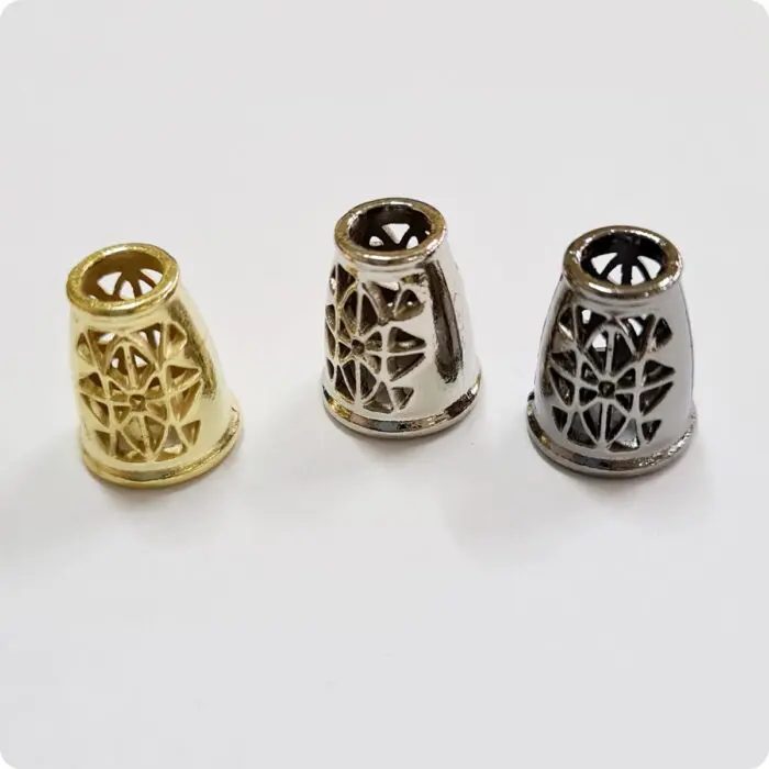 Końcówki do sznurków metalowe AŻUROWE