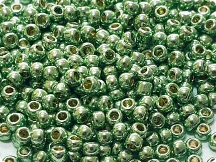 KORALIKI TOHO 11/0 METALLIC mint green (PF570) 10g