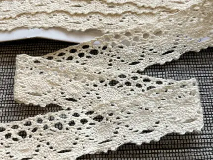 Koronka bawełniana 32mm NATURALNA (C136)