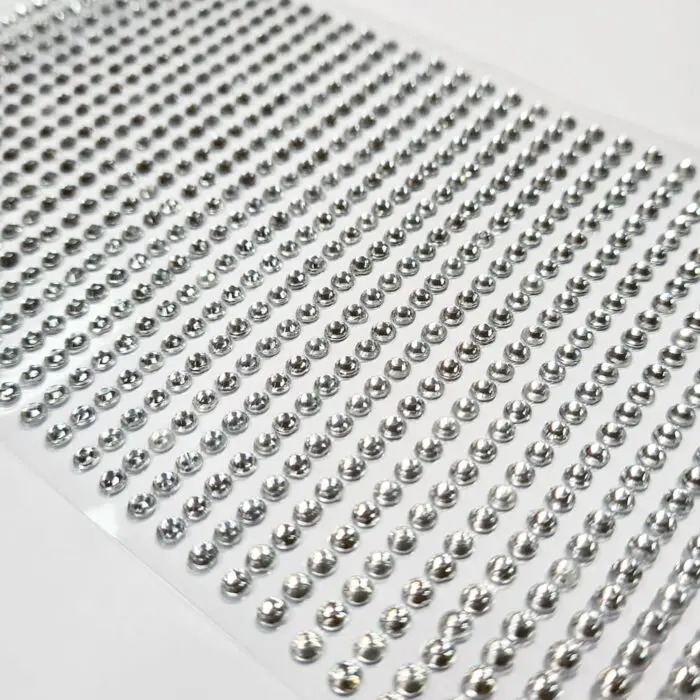 Kryształki samoprzylepne 3mm/ 775szt