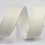 Lamówka SKÓROPODOBNA BIAŁA 25mm