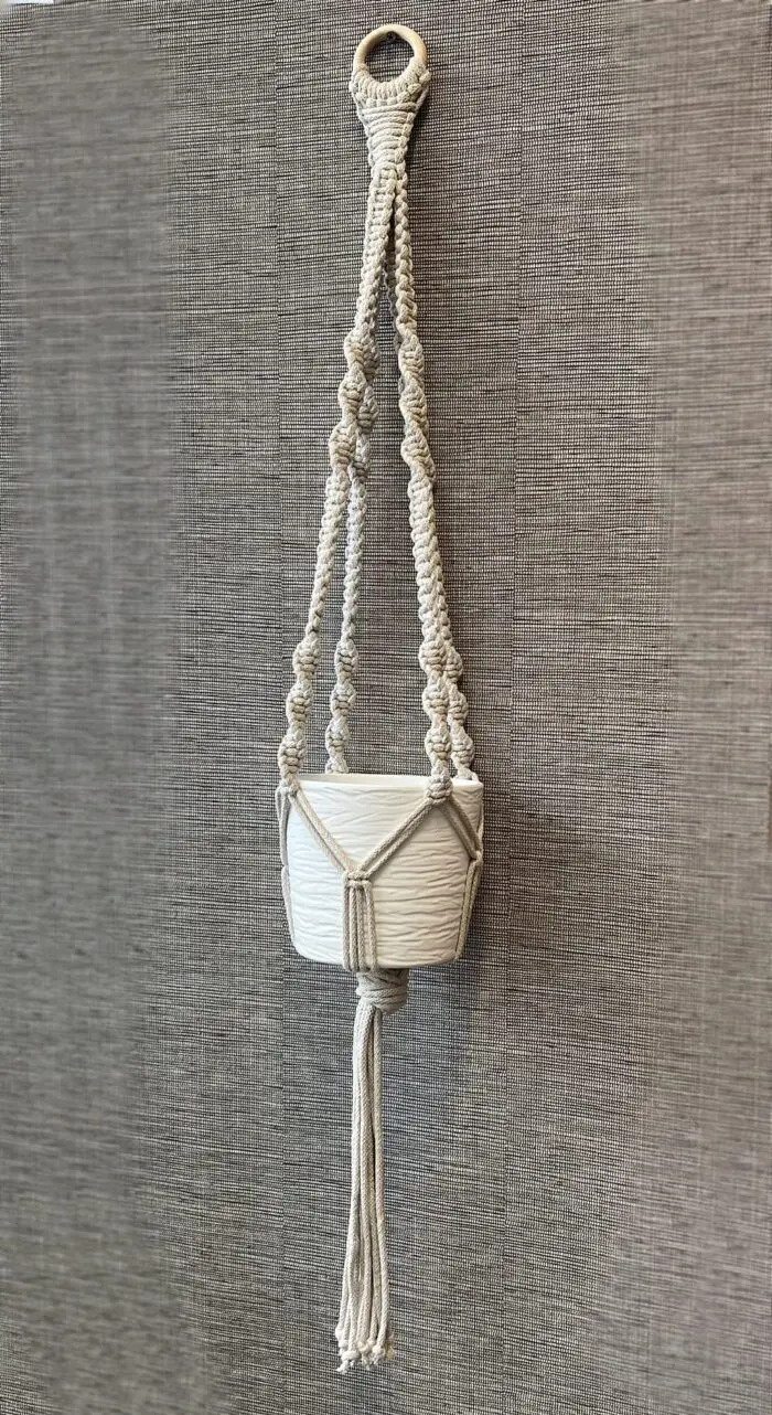 Makramowy kwietnik na donicę