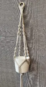 Makramowy kwietnik na donicę