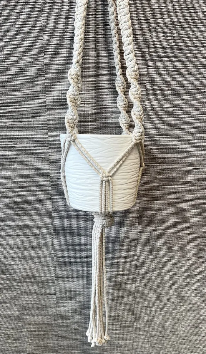 Makramowy kwietnik na donicę