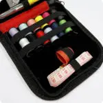 Przybornik krawiecki - zestaw do szycia