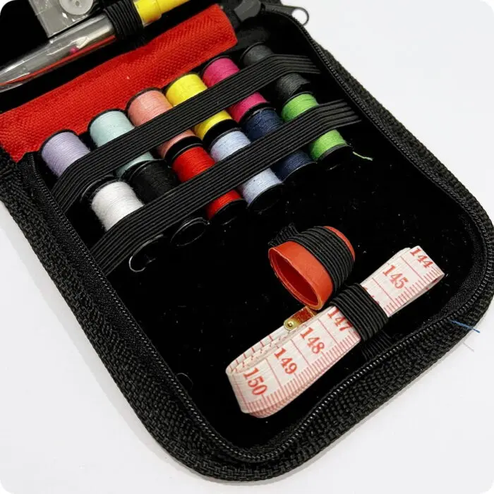 Przybornik krawiecki - zestaw do szycia
