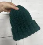 Ręcznie Robiona Czapka Ciemnozielona