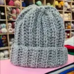 Ręcznie Robiona Czapka JASNOSZARA