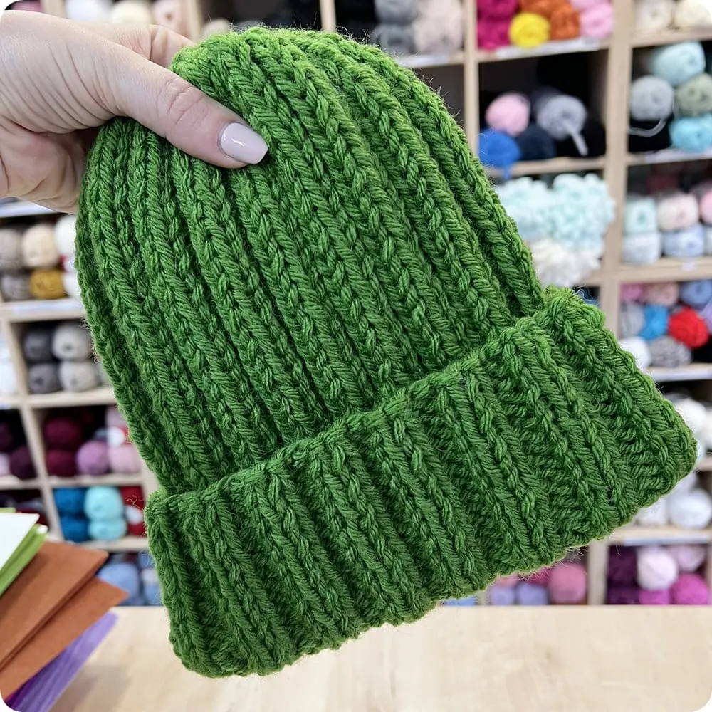 recznie-robiona-czapka-zielona Ręcznie Robiona Czapka ZIELONA