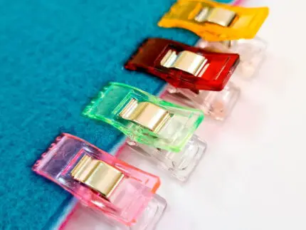 SPINACZE / KLIPSY DO TKANIN MIX - 30 sztuk (49902) PONY