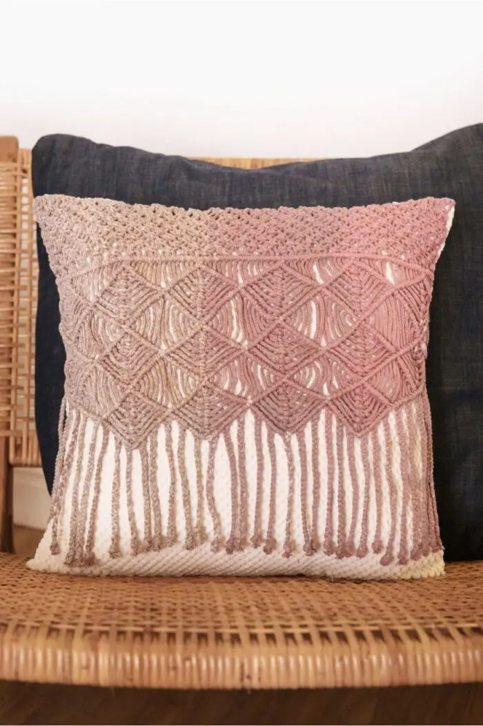 Sznurek bawełniany DMC Nova Vita OMBRE 2,5/3mm (200m)