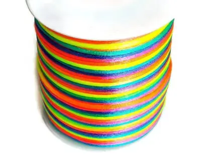 Sznurek GORSETOWY satynowy tęczowy/ szpulka 100m