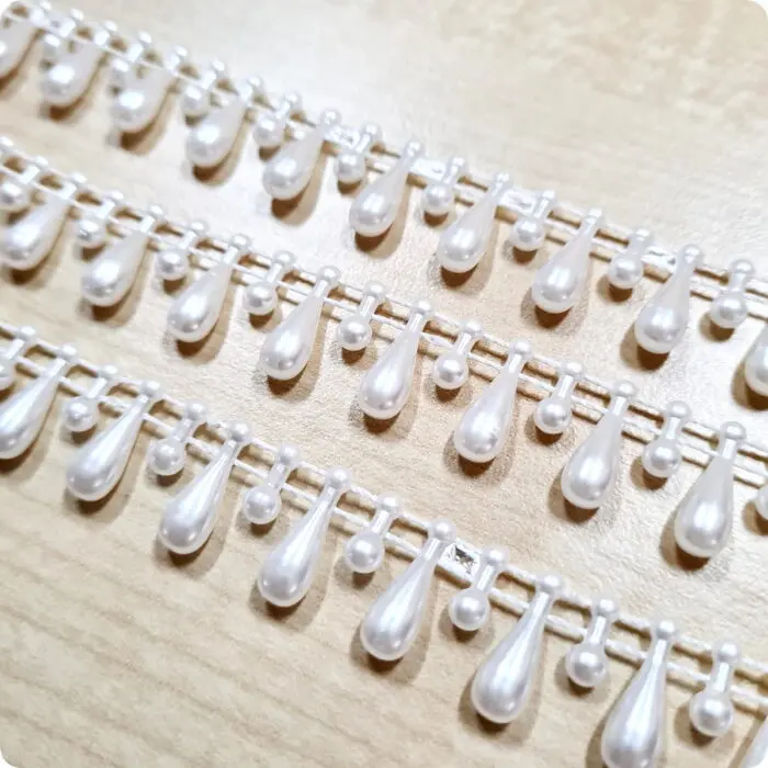 TAŚMA OZDOBNA PEREŁKOWA - SOPELKI