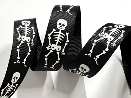 Taśma w KOŚCIOTRUPY