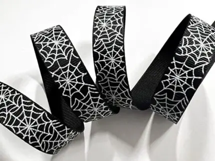 Taśma w PAJĘCZYNKI