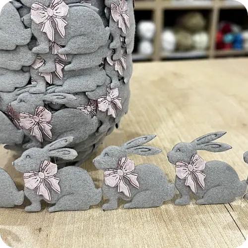 tasma-zajaczki-szare-z-kokardka Taśma Zajączki Szare z kokardką