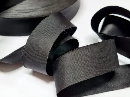 Taśma ze skosu/ LAMÓWKA niezaprasowana 20mm CZARNA na metry