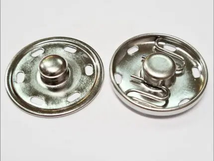 Zatrzaski metalowe 28mm 1szt