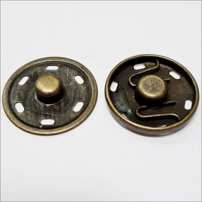 Zatrzaski metalowe 28mm 1szt