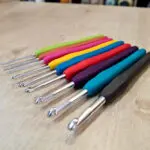 Zestaw kolorowych SZYDEŁEK z gumową rączką 2-6mm