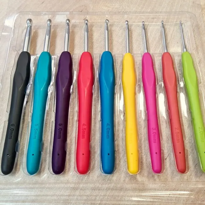 Zestaw kolorowych SZYDEŁEK z gumową rączką 2-6mm
