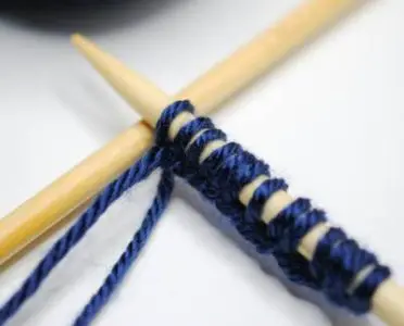 Robótki ręczne na drutach