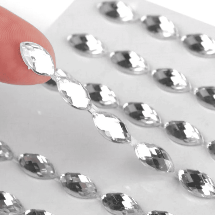 Kryształki kamyczki samoprzylepne 5x10mm srebrne - obrazek 2