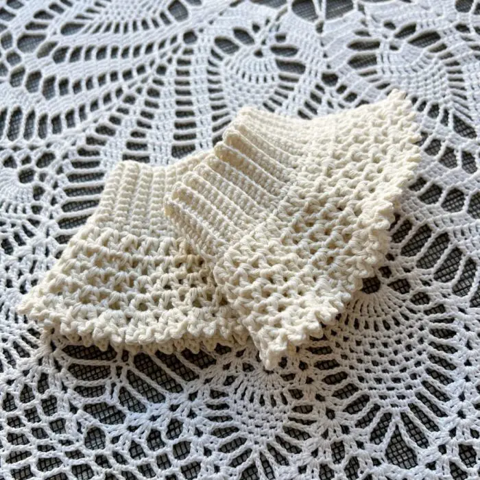 Ręcznie robione koronkowe mankiety - obrazek 4