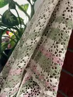 Chusta "Magnolia" – ręcznie robiona chusta na szydełku – 100% bawełna - obrazek 3