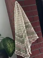Chusta "Magnolia" – ręcznie robiona chusta na szydełku – 100% bawełna - obrazek 7