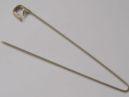 AGRAFKA DO NABIERANIA OCZEK 13,8 cm METALOWA PONY