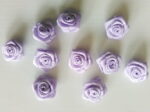 RÓŻYCZKI SATYNOWE 2 cm